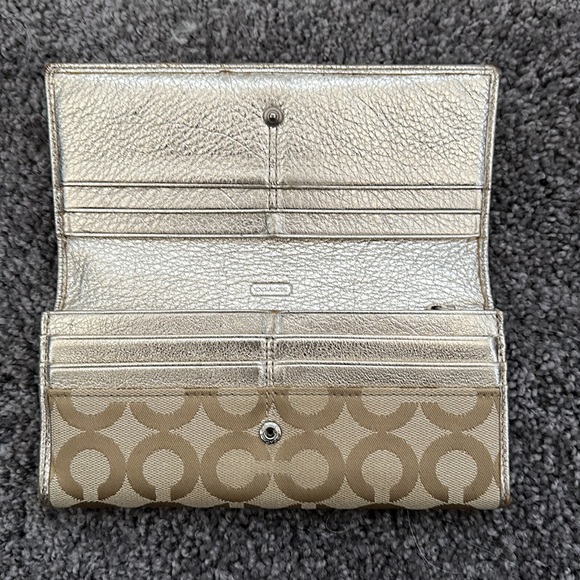 Coach wallet - Picture 2 of 4